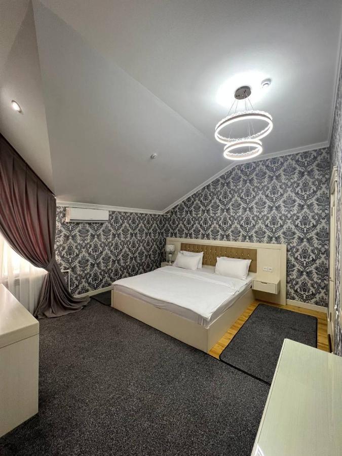 Hotel Afrosiyob Karshi Extérieur photo